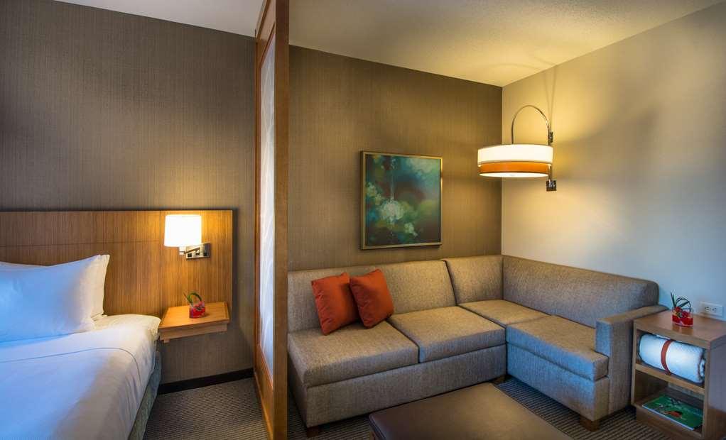 Hyatt Place Baltimore Inner Harbor Room photo